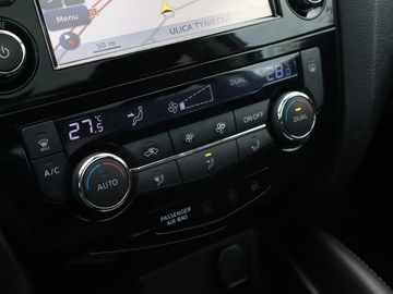 Nissan Qashqai II Crossover 1.5 dCi 110KM 2016 Nissan Qashqai 1.5 dCi, Navi, Klima, Klimatronic, zdjęcie 14