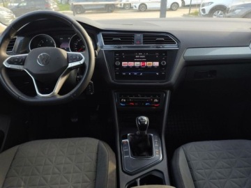 Volkswagen Tiguan II SUV Facelifting 1.5 TSI 150KM 2023 Volkswagen Tiguan 1.5 Benzyna 150KM, zdjęcie 9