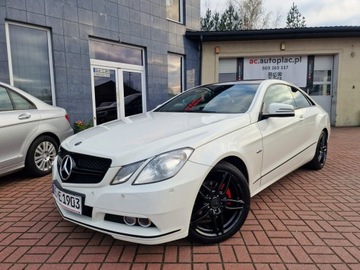 Mercedes Klasa E W212 Coupe 200 CGI BlueEFFICIENCY 184KM 2010 Mercedes E 200 Coupe Avantgarde Automat Kamera Nav