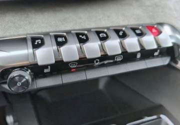 Peugeot 5008 II Crossover Facelifting 1.5 BlueHDi 130KM 2023 Peugeot 5008 1.5 BlueHDi GT SS EAT8 SalonPL FVat Od Reki Bogata Opcja 1.5, zdjęcie 19