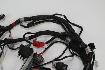 APRILIA TUONO 125 21- УСТАНОВКА ГЛАВНОГО ЖГУТА ПРОВОДОВ