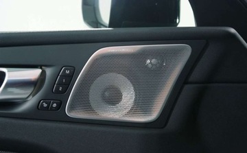 Volvo XC60 II 2025 Volvo XC 60 Volvo XC 60 B5 B AWD Ultimate Black Edition 2.0 Benzyna 250KM, zdjęcie 25