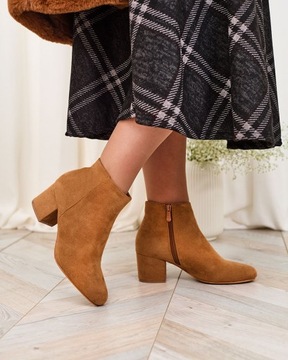 ЖЕНСКИЕ БОТИНКИ НА КАБЛУКЕ REFERRA 38