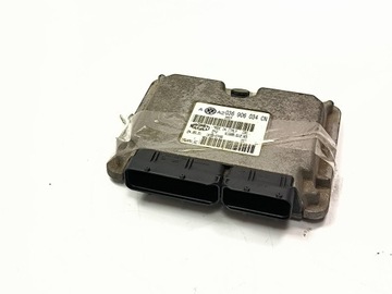 JEDNOTKA MOTORU ECU 036906034CN VOLKSWAGEN GOLF IV 4