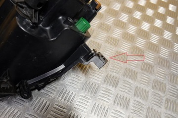 JEEP CHEROKEE KL 2013- SVĚTLOMET SVĚTLO XENON R USA