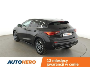 Infiniti Q30 1.6T 156KM 2019 Infiniti Q30 Luxe automat panorama kamera360 navi, zdjęcie 3