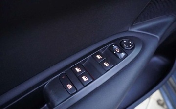 Citroen C4 II Hatchback 5d 1.6 e-HDi 114KM 2015 Citroen C4 Bezwypadkowy Serwisowany 1-Wlasciciel Navi Panel Pdc Automat Pi, zdjęcie 29