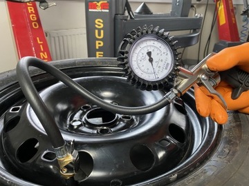 Пистолет для накачивания колес с допуском 10 бар.