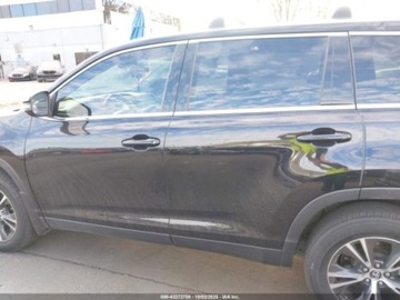 Toyota Highlander II 2019 Toyota Highlander LE, od ubezpieczalni 2.7 Benzyna 185KM, zdjęcie 5