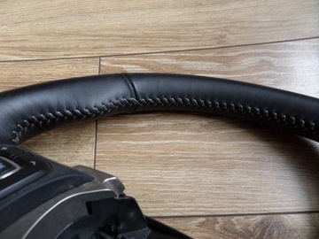 Кожаный руль Lexus is300h III 3 18