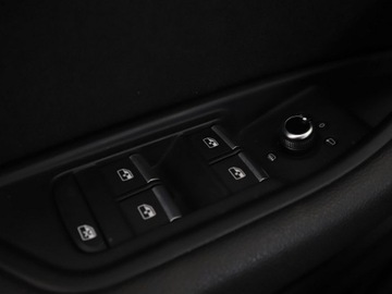 Audi A4 B9 Avant 2.0 TDI 190KM 2016 Audi A4 Avant Automat Navi Czujniki parkowania, zdjęcie 31