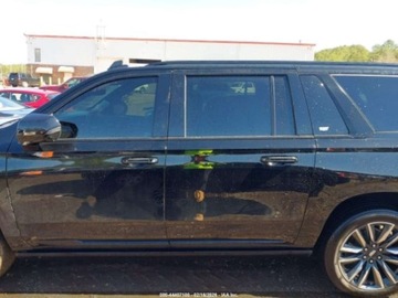 Cadillac Escalade III 2021 Cadillac Escalade ESV Sport 2021 6.2 Benzyna 420KM, zdjęcie 2