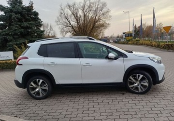 Peugeot 2008 I SUV Facelifting 1.2 PureTech 110KM 2018 Peugeot 2008 232 Allure 110 KM Automat I wl. Serwisowany w ASO GWARANCJA, zdjęcie 7