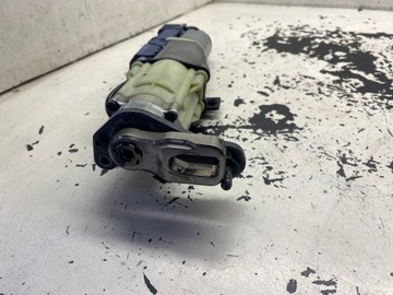 AUDI A4 B8 ALLROAD VZPĚRA/TLAKOVAČ KRYT KUFRU 8K9827852