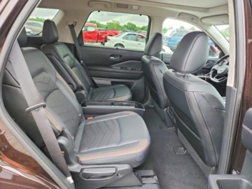 Nissan Pathfinder III 2022 Nissan Pathfinder Platinum 2022 3.5 Benzyna 284KM, zdjęcie 10
