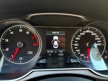 Audi A4 B8 Limousine Facelifting 1.8 TFSI 170KM 2014 Audi A4 Limousine 1.8 benzyna 170 KM Xenony Skóry, zdjęcie 16