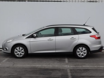 Ford Focus III Kombi Facelifting 1.6 TDCi 115KM 2014 Ford Focus 1.6 TDCi, Klima, Parktronic, zdjęcie 2