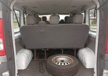 Renault Trafic II Kabina 2.0 dCi 115KM 2009 Renault Trafic Zarejestrowany - 2,0 - 114 KM - 9 osob 2.0 Diesel 114KM, zdjęcie 11