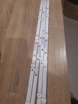 LISTWY LED E465853 PHILIPS 43PUS7303