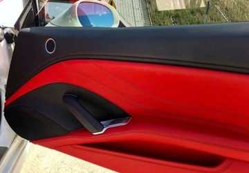 Ferrari California 2017 Ferrari California Ferrari California 3.9 Benzyna 560KM, zdjęcie 24