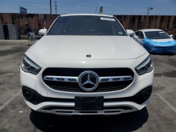 Mercedes GLA II 2021 Mercedes-Benz GLA 2021 MERCEDES-BENZ GLA 250 2.0 Benzyna 261KM, zdjęcie 4