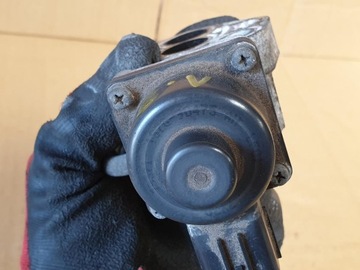 Клапан рециркуляции отработавших газов Volvo V50 S40 C30 1.8B EGR B4184S8