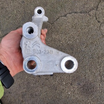 DRŽÁKY NÁPRAVNICE LEVÉ PARTNER IV 1.5D 19-23 S03-23B