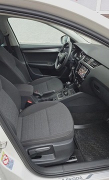 Skoda Octavia III Kombi Facelifting 2.0 TDI 150KM 2020 Skoda Octavia 2,0 TDI 150 KM Full LED NAVI automat 129 tys km OPLACONY 2.0, zdjęcie 16