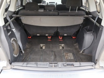 Mitsubishi Outlander II 2.0 DID DOHC 140KM 2007 Mitsubishi Outlander 2.0 DI-D, 4X4, 7 miejsc, zdjęcie 17
