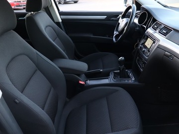 Skoda Superb II Outdoor 2.0 TDI CR DPF 170KM 2014 Skoda Superb 2.0 TDI, 167 KM, Navi, Klima, zdjęcie 8