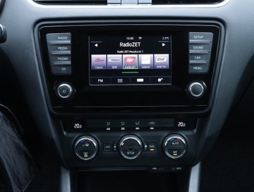 Skoda Octavia III Liftback 1.4 TSI 140KM 2013 Skoda Octavia 1.4 TSI, Salon Polska, Xenon, zdjęcie 11