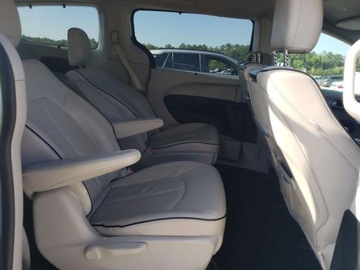 Chrysler Pacifica II 2018 Chrysler Pacifica Hybrid Limited 2018 3.6l 3.6 Hybryda 260KM, zdjęcie 11