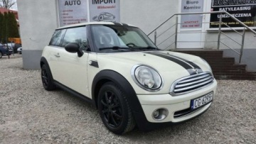 Mini One II Hatchback 1.4 95KM 2008 MINI ONE 1,4 benzyna 95 KM klima zarejestrowany 1.4 Benzyna 95KM, zdjęcie 10