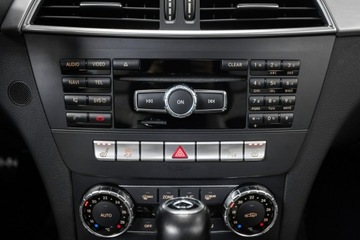 Mercedes Klasa C W204 2011 Mercedes C 63 AMG Coupe Performance 487KM, zdjęcie 28