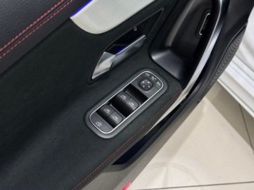 Mercedes CLA C118/X118 Shooting Brake Facelifting 1.3 200 163KM 2023 Mercedes-Benz CLA 200 AMG Line / 1 właściciel / Sa, zdjęcie 19