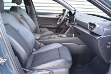 Cupra Leon II Hatchback 1.5 eTSI MHEV 150KM 2024 Cupra Leon SalonPL eTSI 150KM DSG Ambiente Kessy Kamera FullLink ALU VAT23, zdjęcie 32