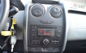 Dacia Duster I SUV Facelifting 1.6 16V 105KM 2014 Dacia Duster 1.6 - bezwypadkowa - Niski przebieg - Oplacona - KLIMATYZACJA, zdjęcie 23