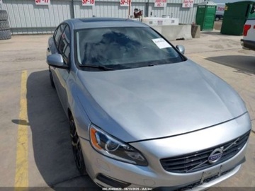 Volvo S60 III 2018 Volvo S60 2018 Volvo S60 T5 FWD Dynamic 2.0 Benzyna 240KM, zdjęcie 5