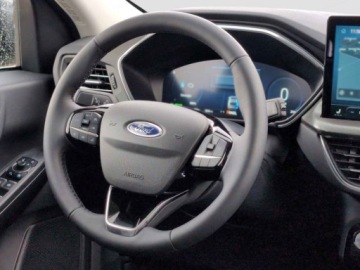 Ford Kuga III SUV Facelifting 2.5 FHEV 180KM 2025 Od ręki - Titanium 2.5 FHEV 180KM / Pakiet Winter, Driver Assistance, zdjęcie 7