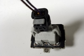 OSVĚTLENÍ SPZ MERCEDES-BENZ C (W204) A2218200856 2.1L DIESEL