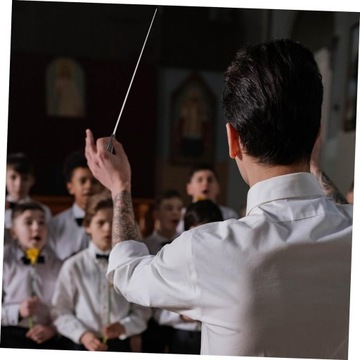 2 prowadzenie zespołu dyrygowanie orkiestrą dyrygenta do dyrygowania