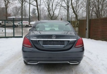 Mercedes Klasa C W205 Limuzyna 200 BlueTEC 136KM 2015 Mercedes-Benz Klasa C Mercedes-Benz Klasa C 200 (BlueTEC) d Avantgarde 1.6, zdjęcie 4