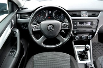 Skoda Octavia II Kombi Facelifting 1.6 TDI CR DPF 105KM 2013 Škoda Octavia Skoda Octavia 1.6 TDI 105KM Klima, zdjęcie 5