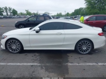 Mercedes Klasa C W205 2017 Mercedes-Benz Klasa C 2017 MERCEDES-BENZ C 300 2.0 Benzyna 241KM, zdjęcie 11