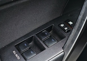 Toyota Corolla XI Sedan Facelifting 1,6 Valvematic 132KM 2017 Toyota Corolla 1.6 132KM SalonPL Pakiet Zimowy Grupa Adamowscy 1.6 Benzyna, zdjęcie 13