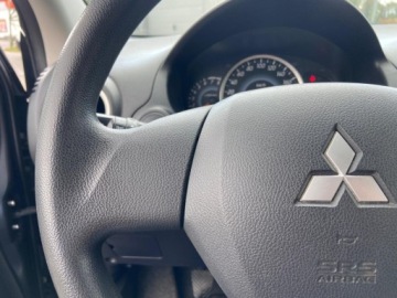 Mitsubishi Space Star Hatchback 5d 1.2 80KM 2014 Mitsubishi Space Star 1.2 Benzyna Bezwypadkowy Ori Lakier 1.2 Benzyna, zdjęcie 21