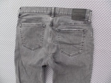 ABERCROMBIE FITCH SLIM TAPER roz 31/32