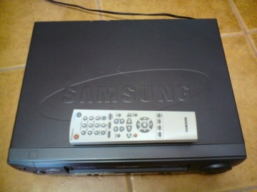 Samsung SV-623X VHS Видео Польский меню Magnetovid Hi-Fi Stereo VCR + Пилот