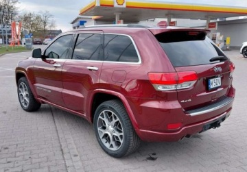 Jeep Grand Cherokee IV Terenowy Facelifting 2016 3.6 286KM 2019 Jeep Grand Cherokee Jeep Grand Cherokee OVERLAND Panorama Grzane i wenty, zdjęcie 2