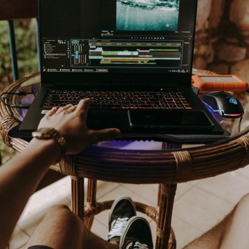 ОХЛАЖДАЮЩАЯ ПОДСТАВКА ДЛЯ НОУТБУКА со светодиодной подсветкой USB